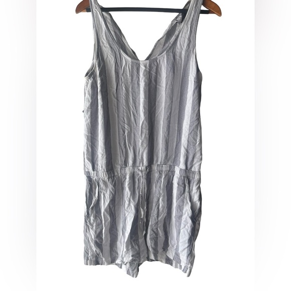Banana Republic Sleeveless Romper - Picture 1 of 4